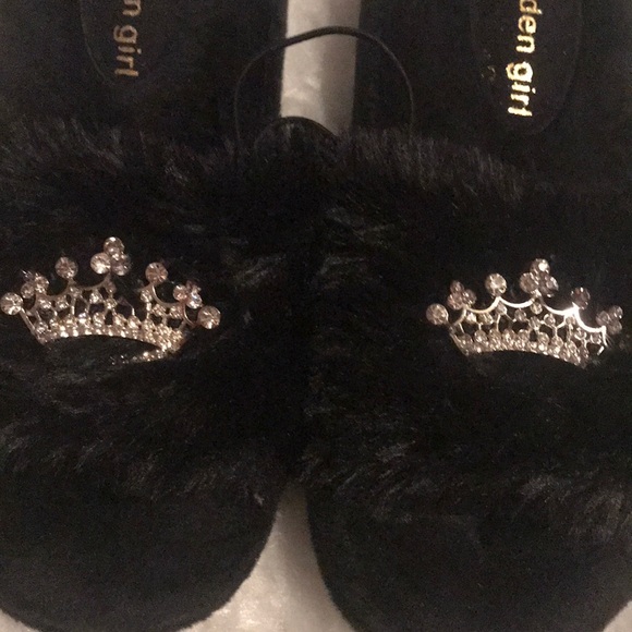 Madden girl - Picture 3 of 4